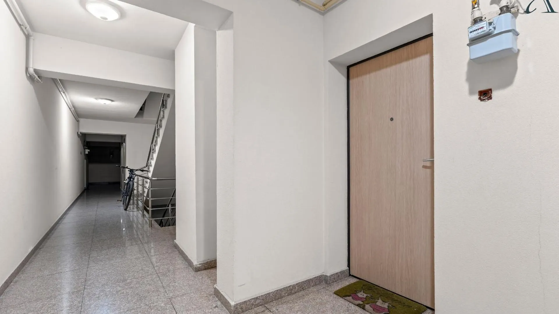 Poli Apartment بوخارست