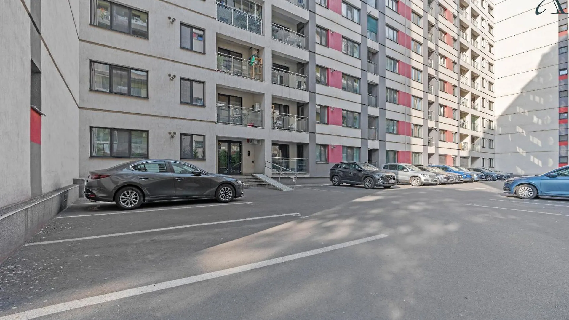 Poli Apartment بوخارست 0*,  رومانيا
