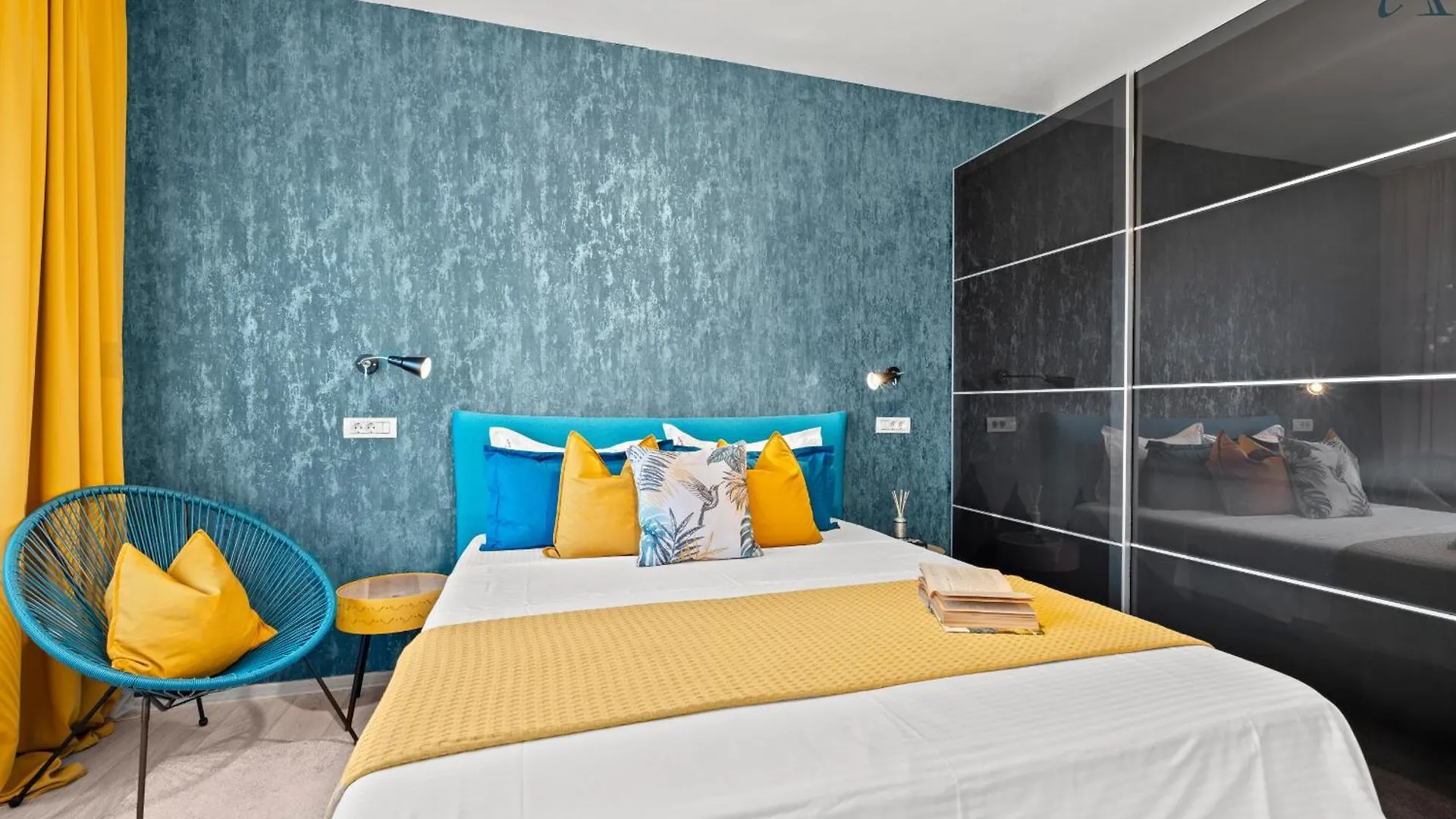Poli Apartment بوخارست 0*,
