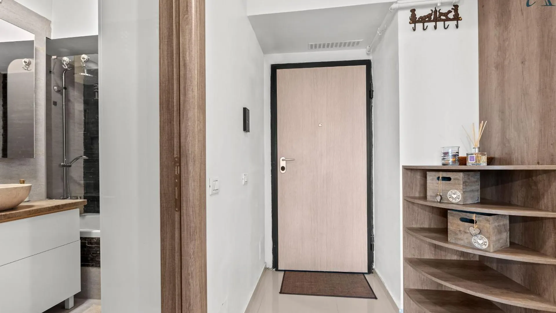 Poli Apartment بوخارست رومانيا
