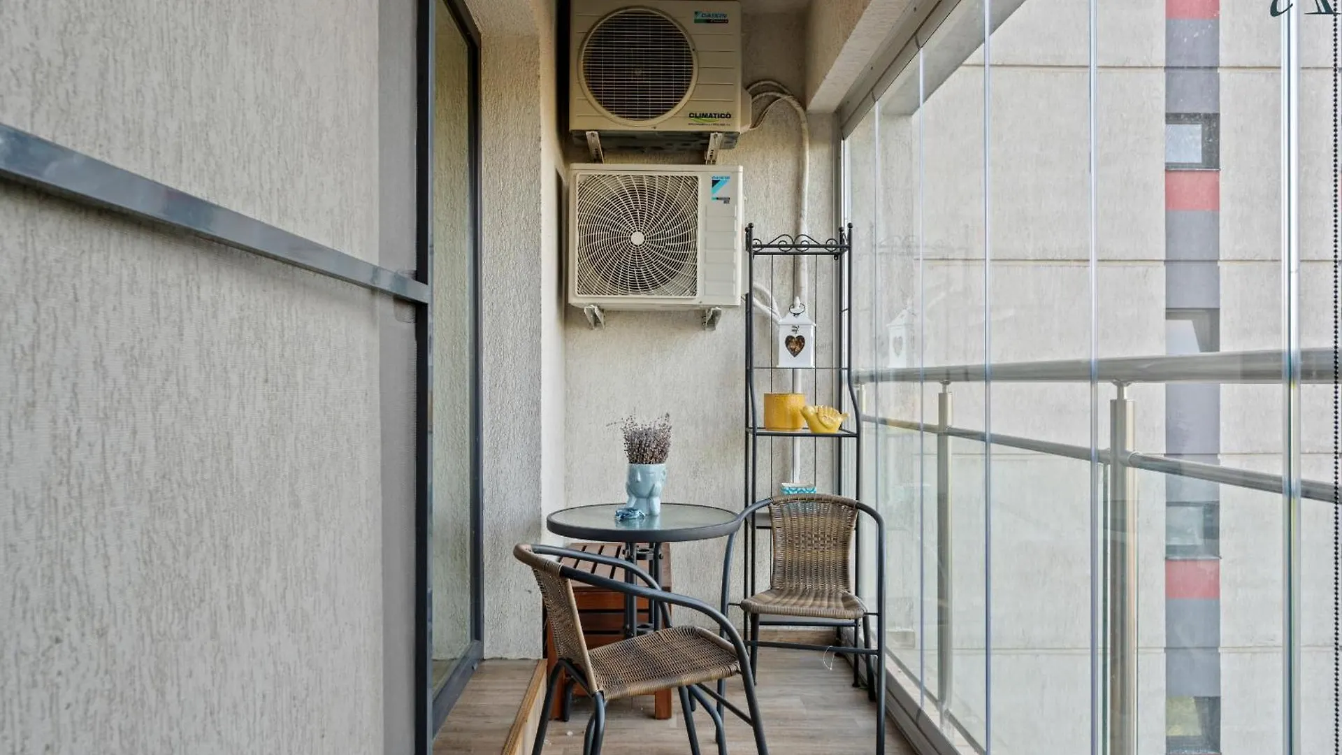 Poli Apartment بوخارست