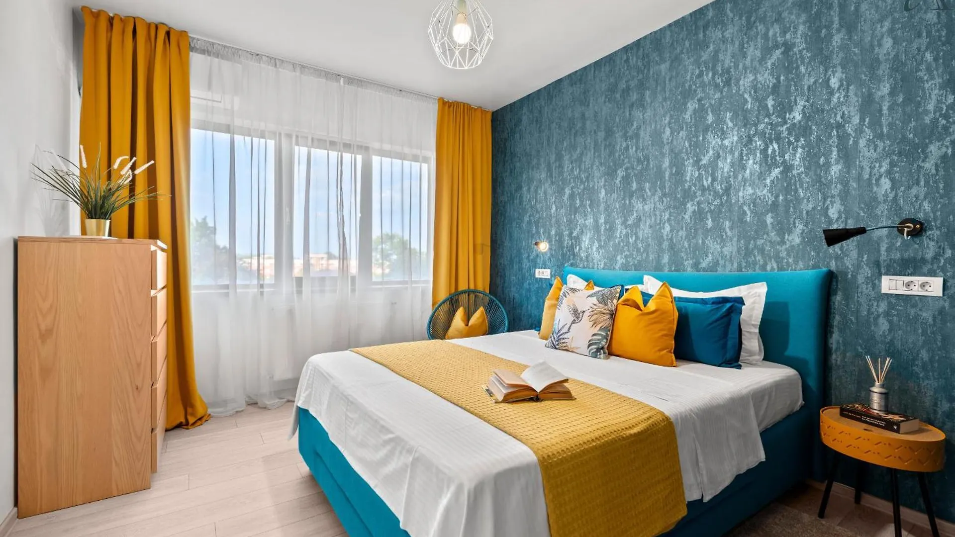 Poli Apartment بوخارست