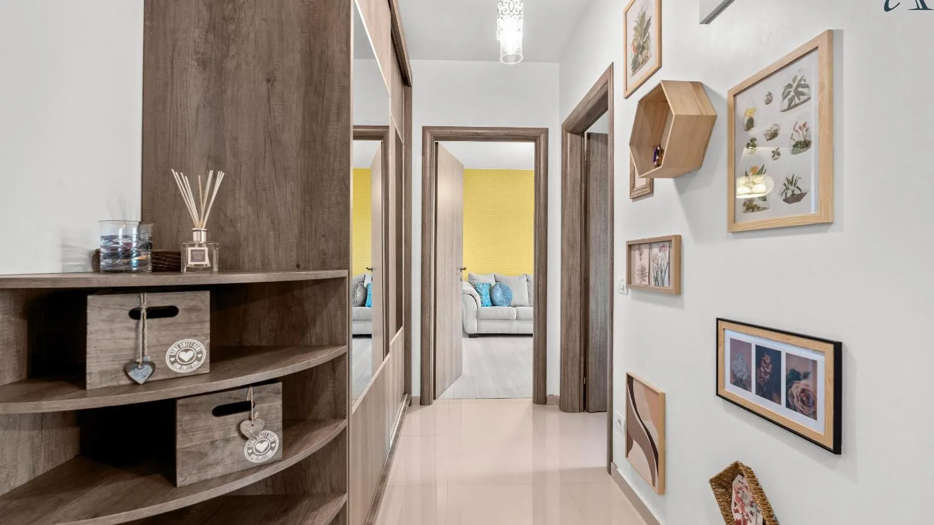 Poli Apartment Bucharest Romania